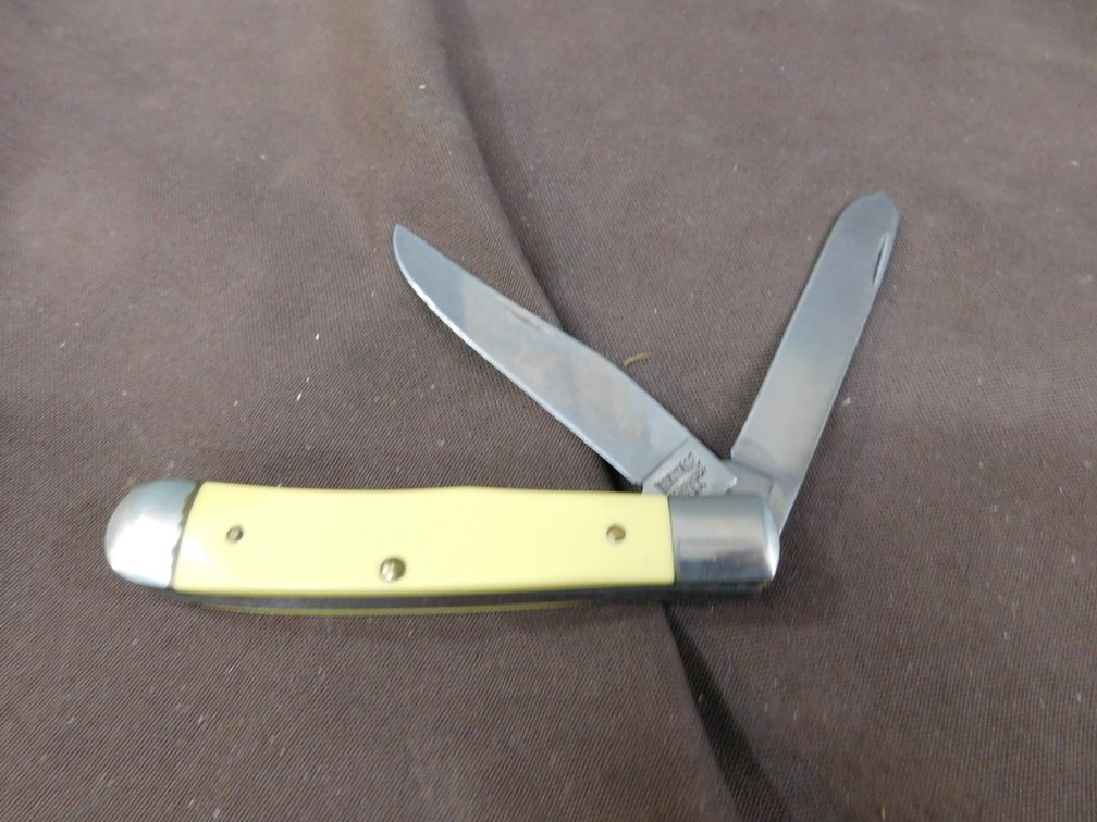 Heritage Yellow Handled Schrade Model H296 USA Two Blade Pocket Knife