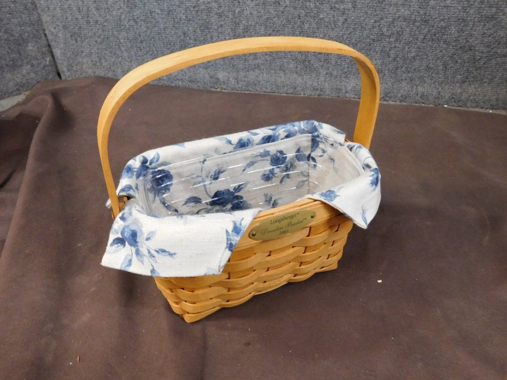 2001 Longaberger Dresden Basket with Liner, Protector 7 1/2" x 4" x 4 1/2"