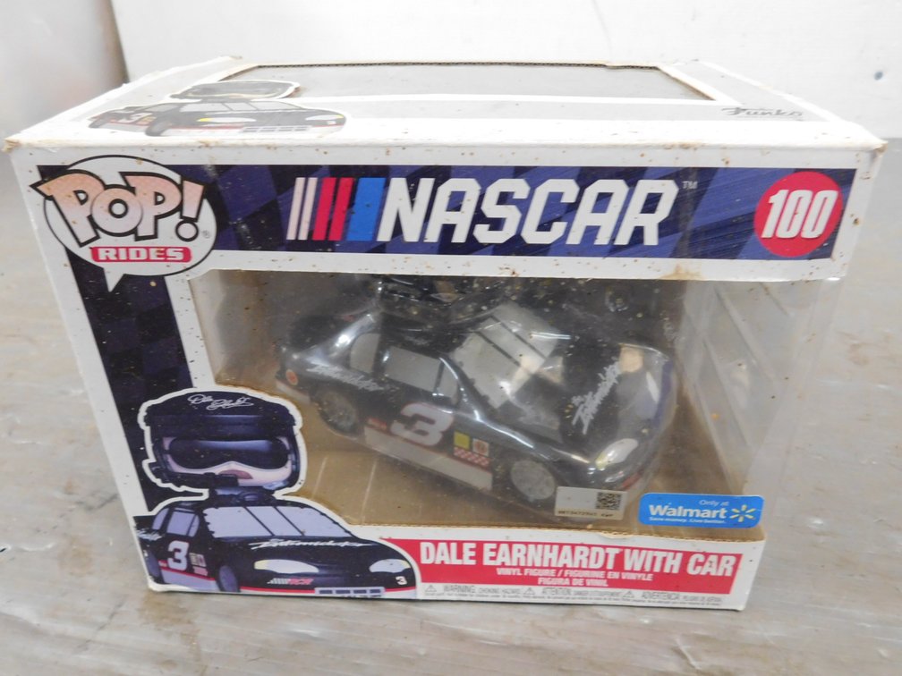 Nascar Pop Rides, Dale Earnhardt with Car Vinyl Figurine #100