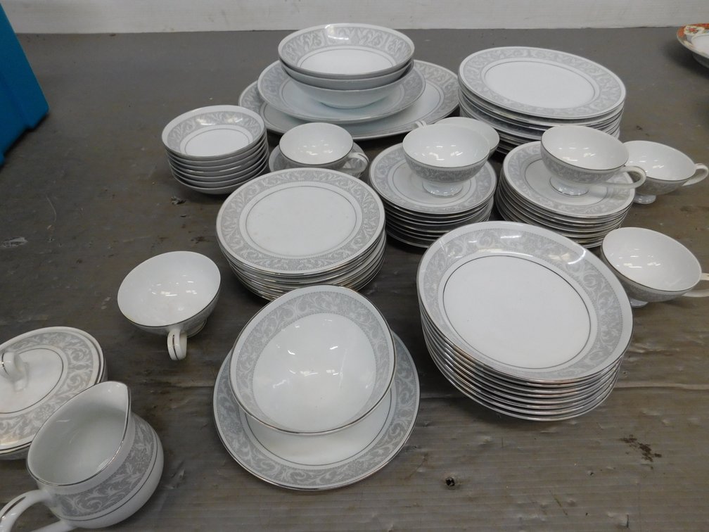 Large Lot of Imperial China "Whitney"