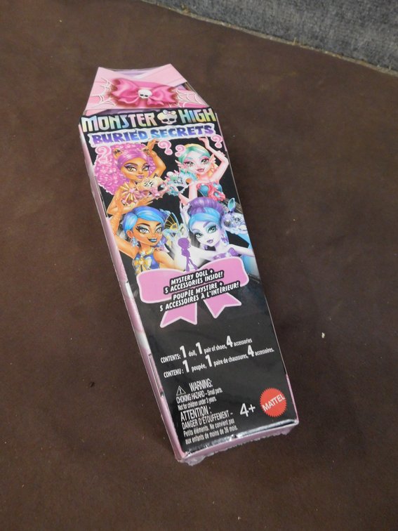 Monster High Buried Secrets Mattel HYV64, New in Sealed Package