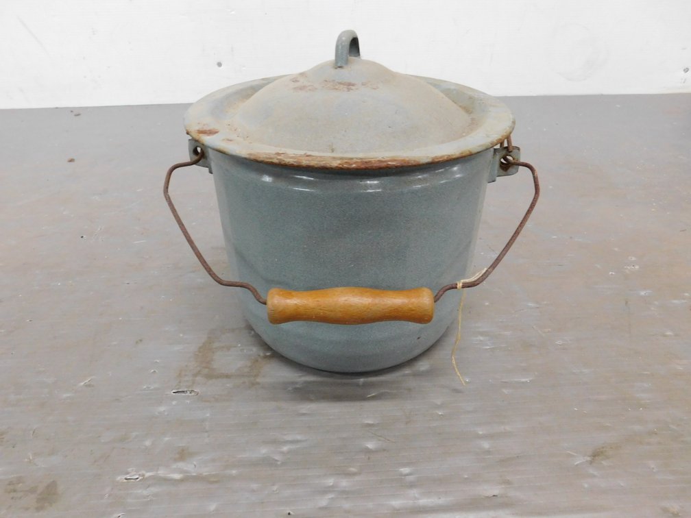 Granite Chamber Pot