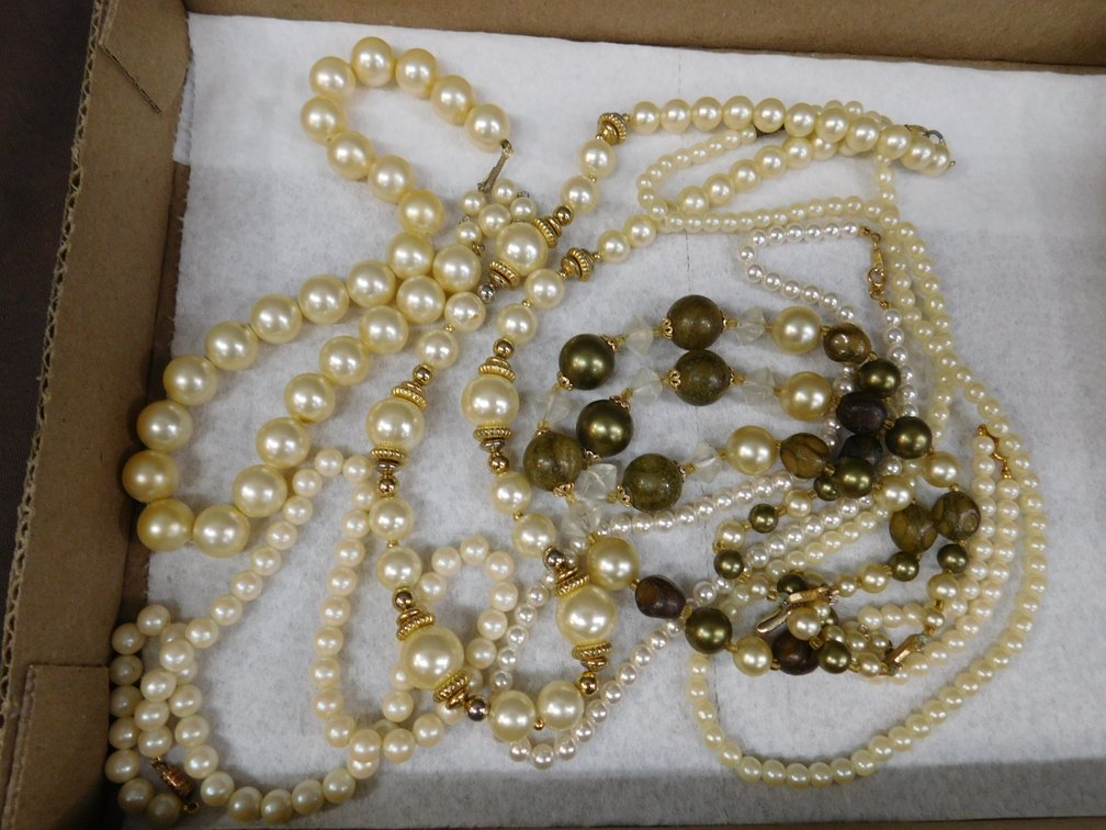 Costume Jewelry Necklaces