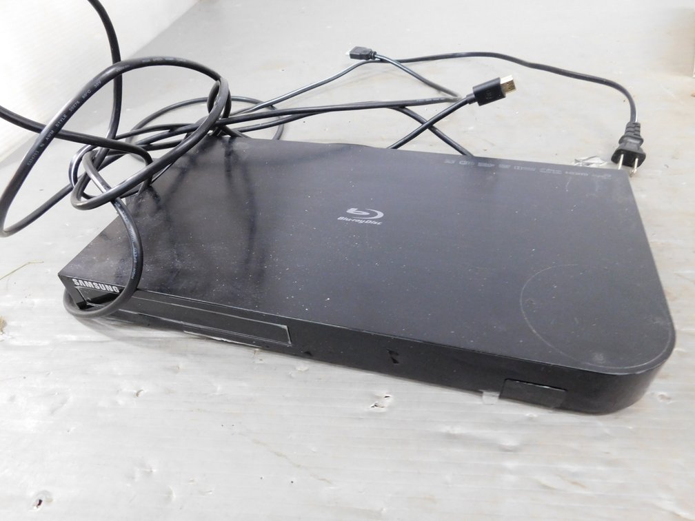 Samsung Blue Ray Disc Player, Owner States Works Used Twice
