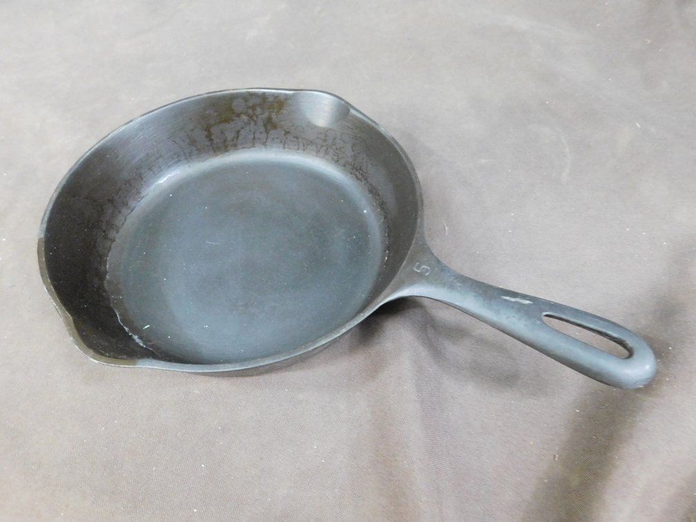 Unmarked Wagner 8" Skillet Cast Iron