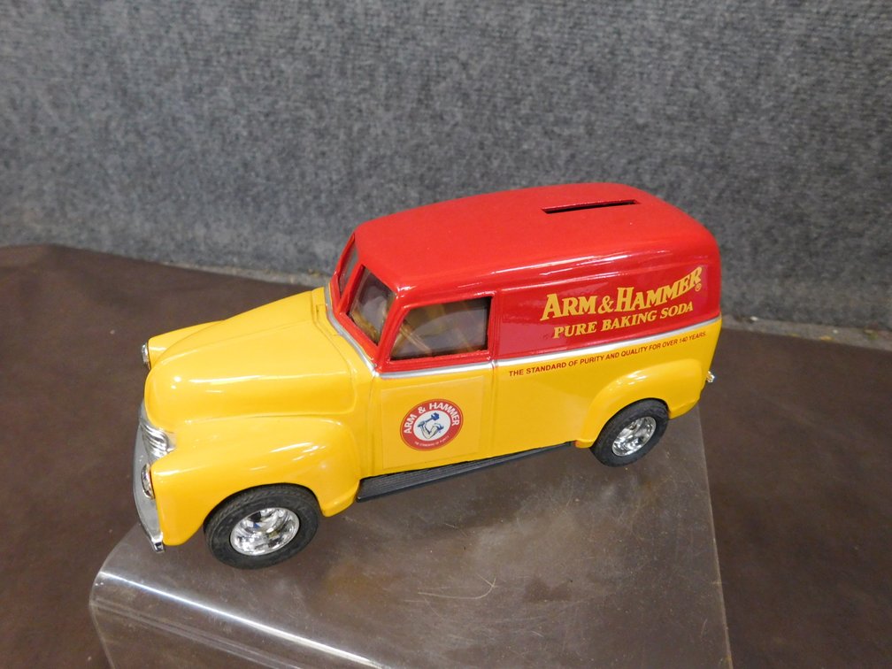 Die Cast Arm & Hammer Pure Baking Soda Coin Bank