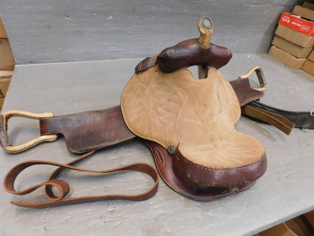15" Royal King Saddle