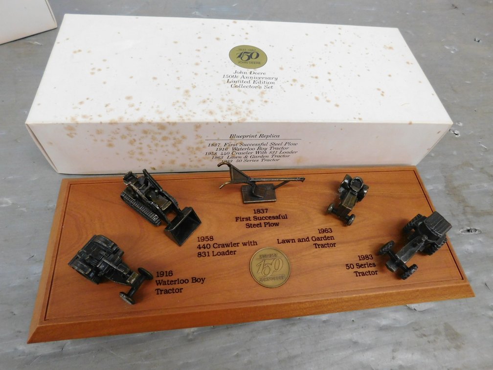 John Deere 150th Anniversary Limited Edition Collector Set with Box