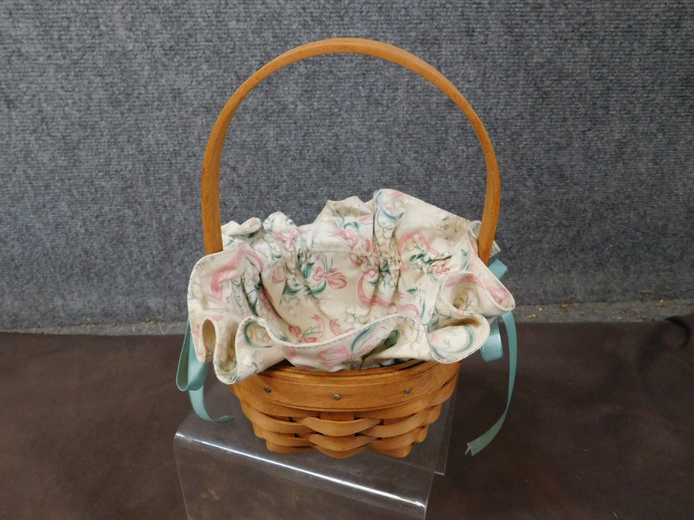 1993 Longaberger Basket with Liner 5 1/2" x 3 1/2"