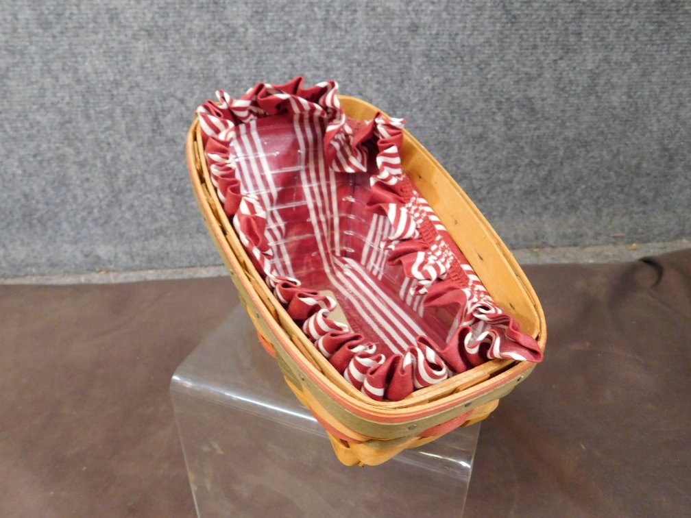 1999 Longaberger Basket with Liner, Protector 5" x 8" x 4 1/2"