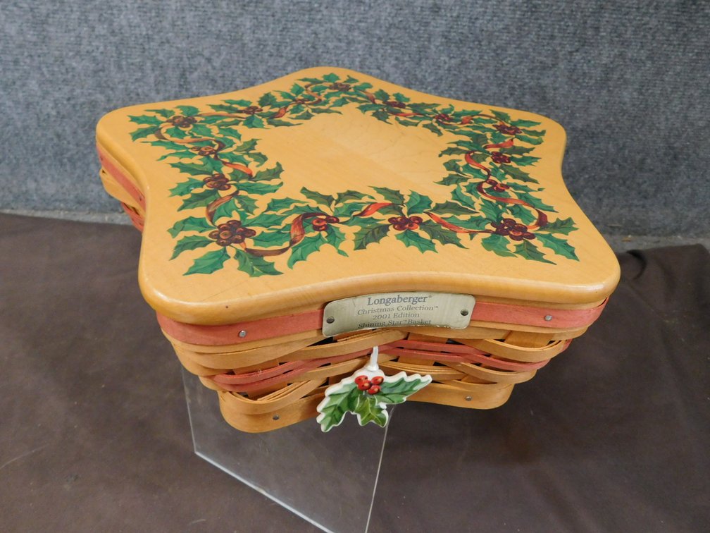 2001 Longaberger Shining Star Basket with Liner, Protector, Lid, Tie-On