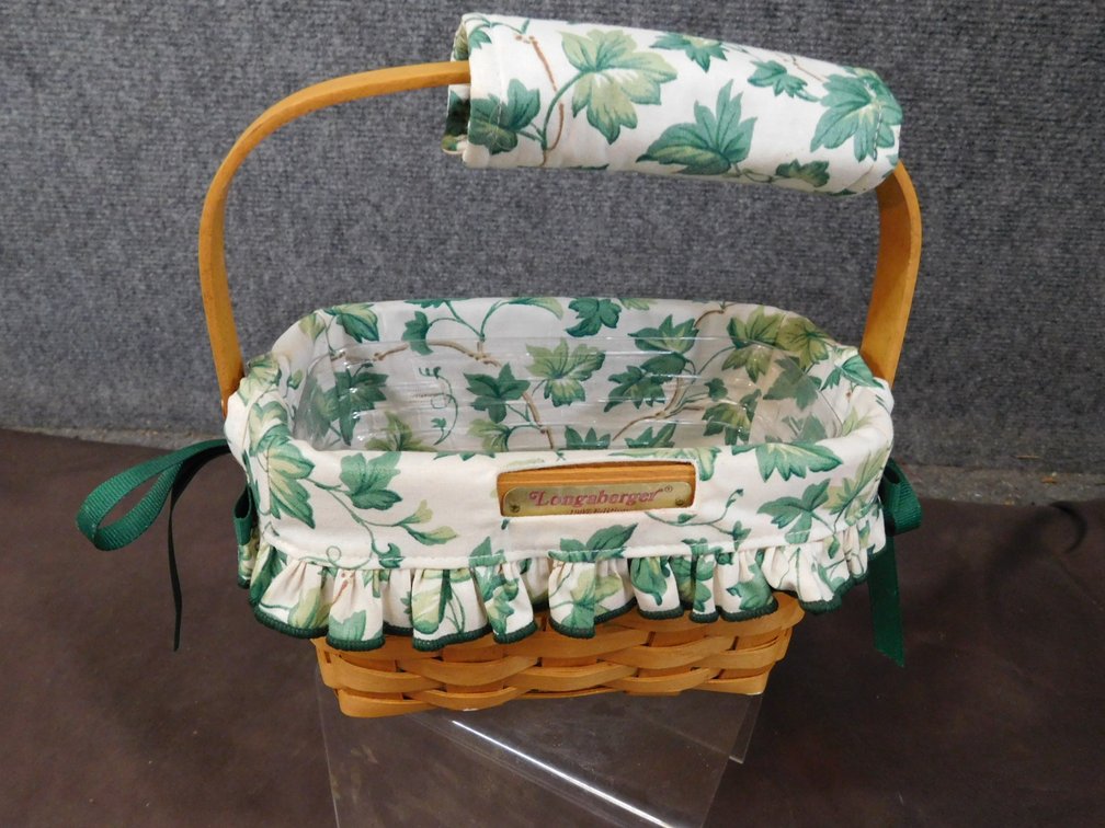 1997 Longaberger Dresden tour Basket with Liner, Protector 7 1/2" x 4" x 4 1/2"