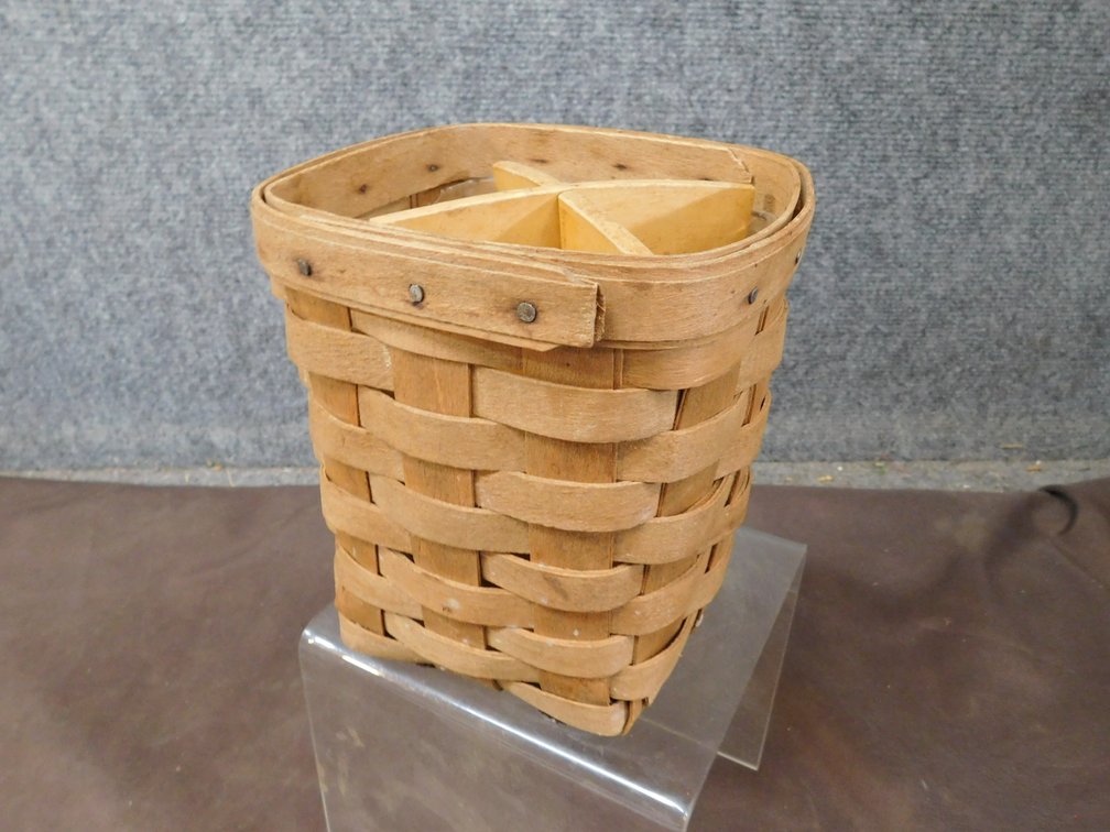 1985 Longaberger Basket with Protector, Divider 5 1/2" x 5 1/2" x 6"