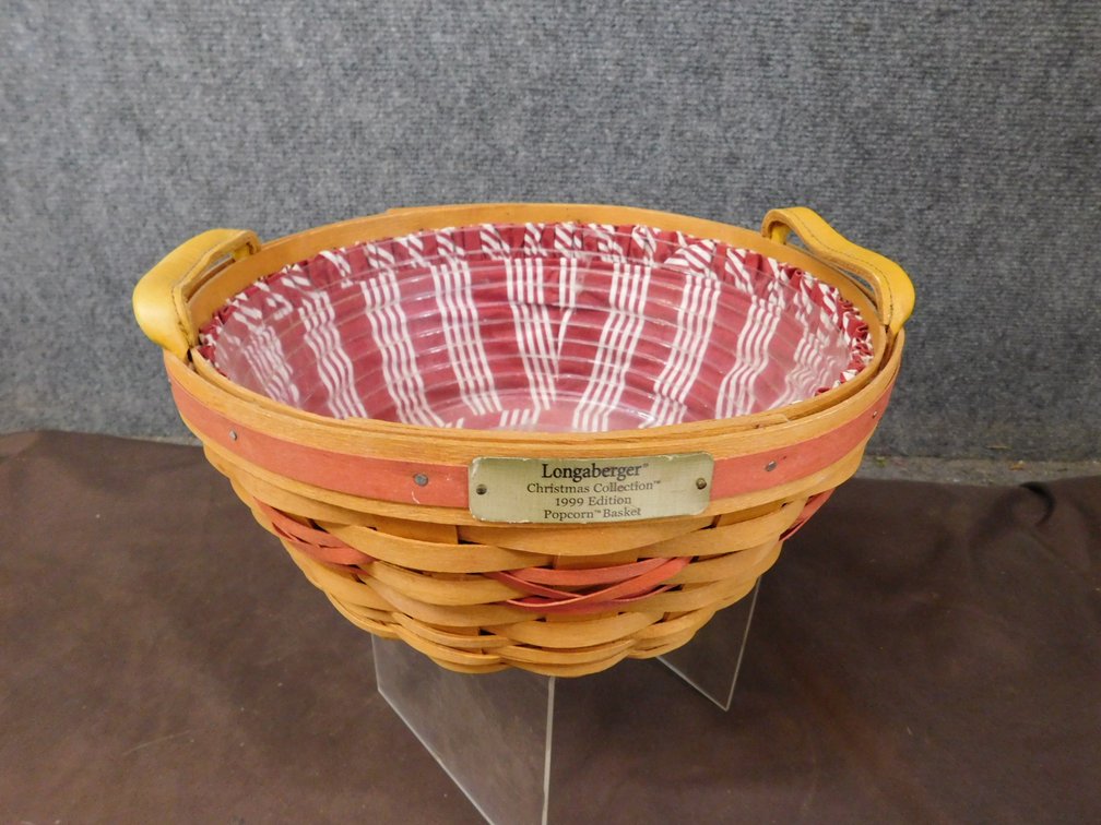 1999 Longaberger Popcorn Basket with Liner, Protector 10 1/2" x 4 1/2"