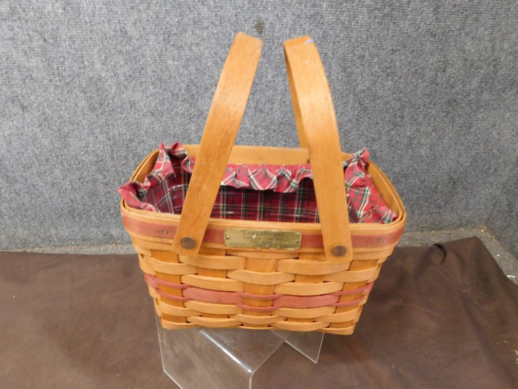 1992 Longaberger Season's Greeting Basket with Protector, Liner 9 1/2" x 6" x 6"