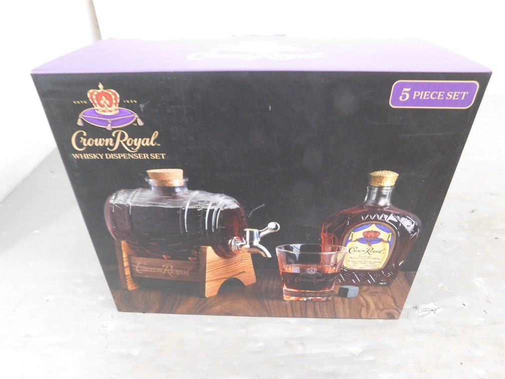 Crown Royal Whiskey Dispenser Set 5 Piece, New