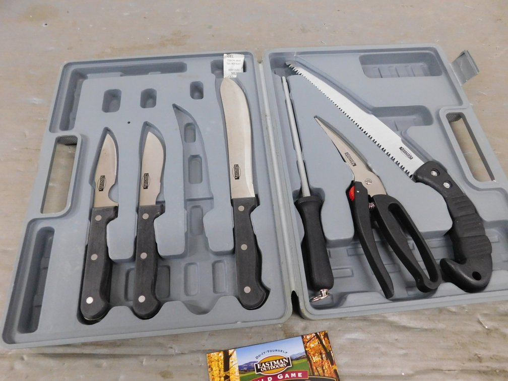 Eastman Outdoor Knife Set, Missing One Knife in hard Case