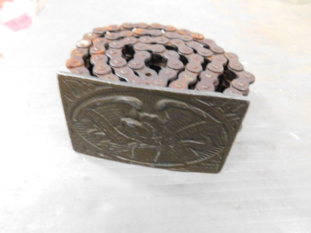 Belt Buckle with Chain Belt