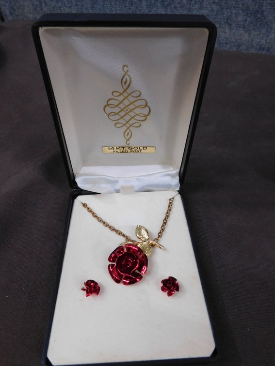 Necklace and Earring Set