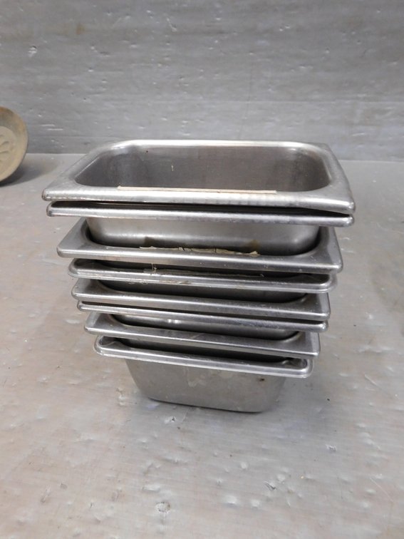 Eight Stainless Steel 7" x 4" x 4" Pans