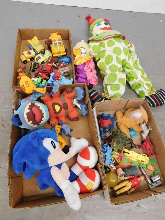 Assorted Toys, Plush Stitch, Sonic etc.