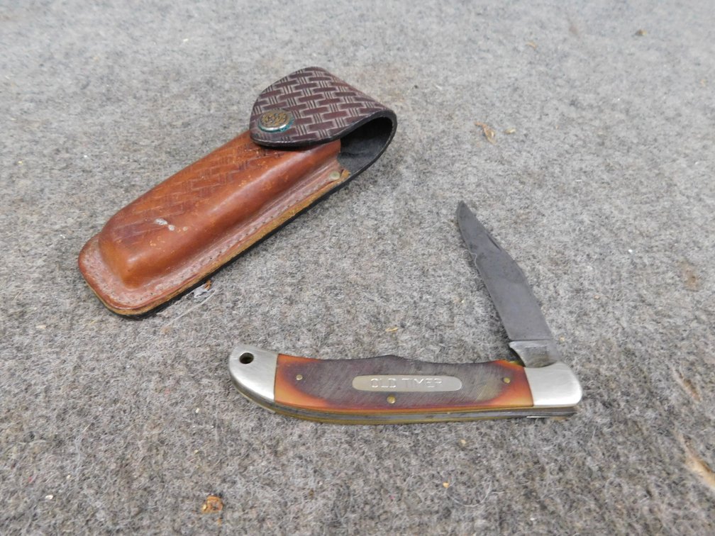 Old Timer Knife 5 1/4" Lock Blade Holster