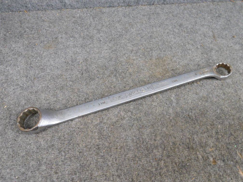 Williams Super wrench 19" Offset 1 1/4" and 1 7/16"