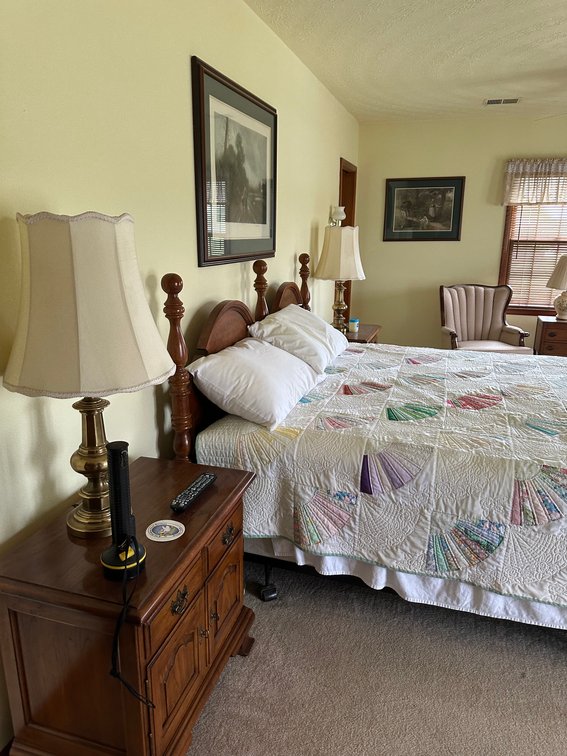Image for Live Onsite Real Estate Auction with Online Bidding