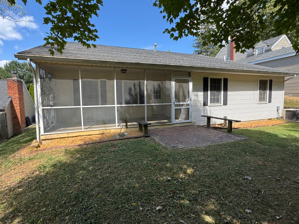 Image for Live Onsite Real Estate Auction with Online Bidding