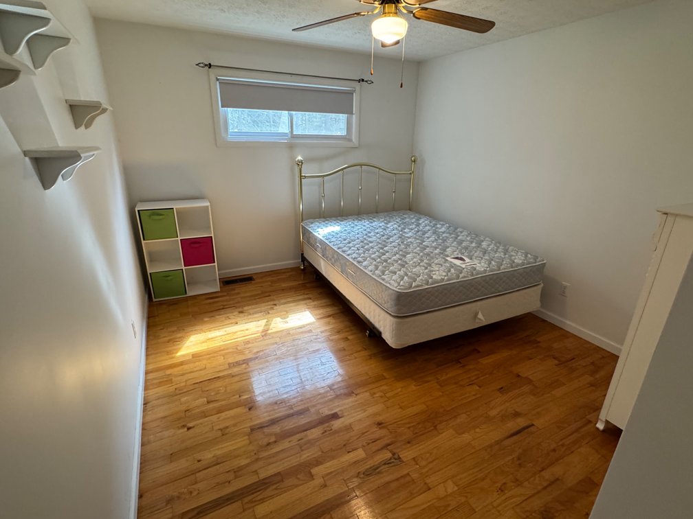 Image for Live Onsite Real Estate Auction with Online Bidding
