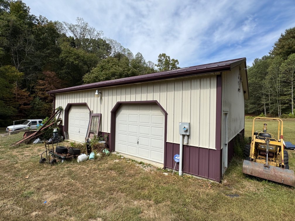 Image for Live Onsite Real Estate Auction with Online Bidding