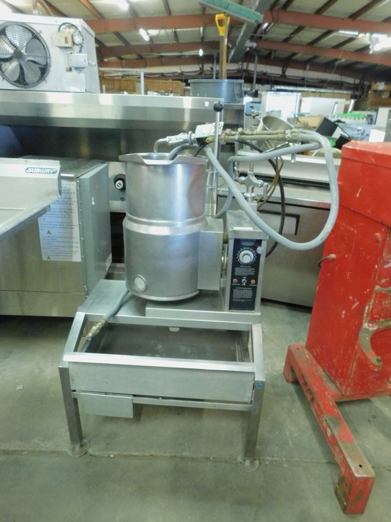 Electric Steam Kettle on Stand 