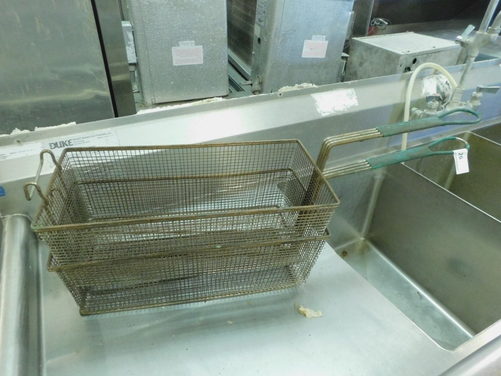(2) Fry Baskets Measures 8"17