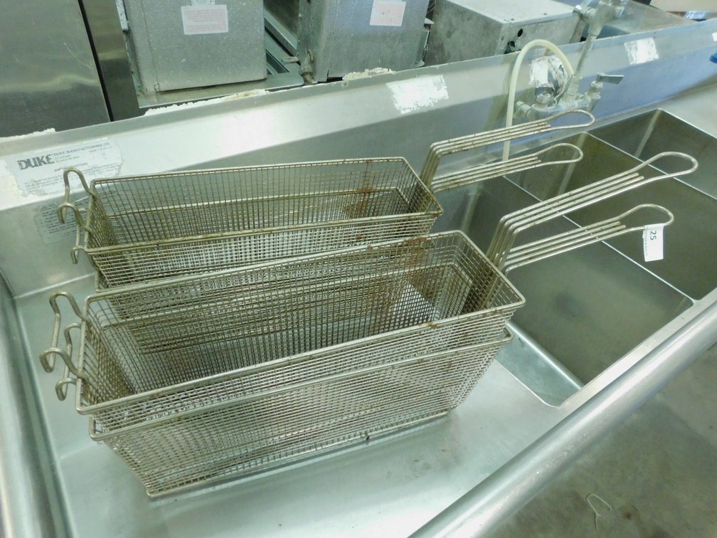 (4) Fry Baskets Measures 5.5"x17"