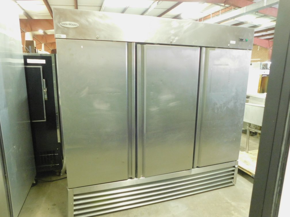 SERV-WARE 3 Door Cooler 