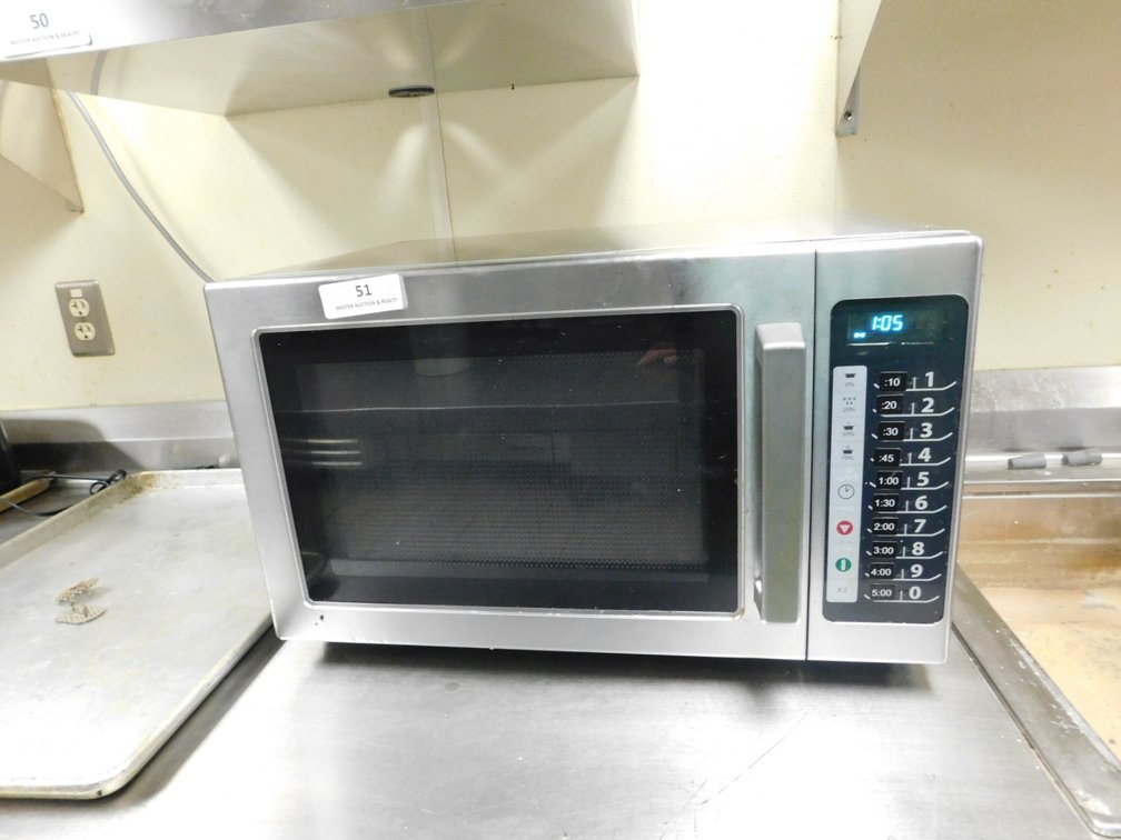 AMANA Commercial Microwave