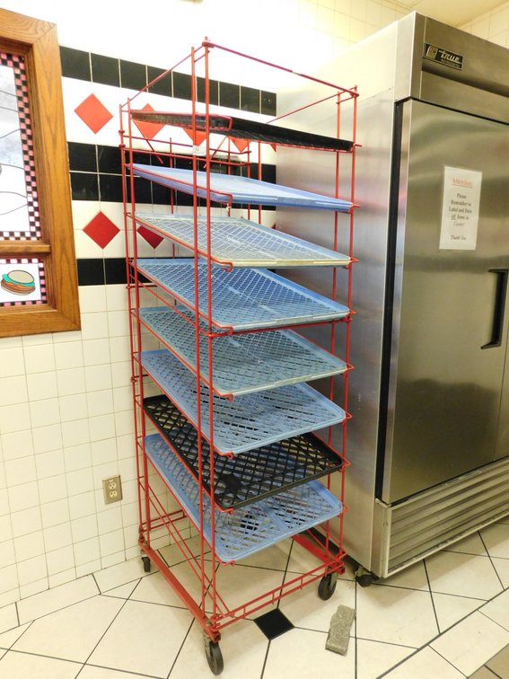 Wire Bread Rack with Trays