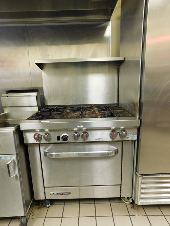 SOUTHBEND 6 BURNER LP Range