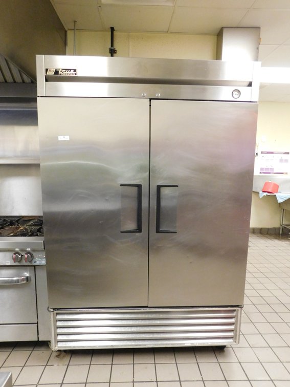 TRUE 2 Door Freezer on Wheels