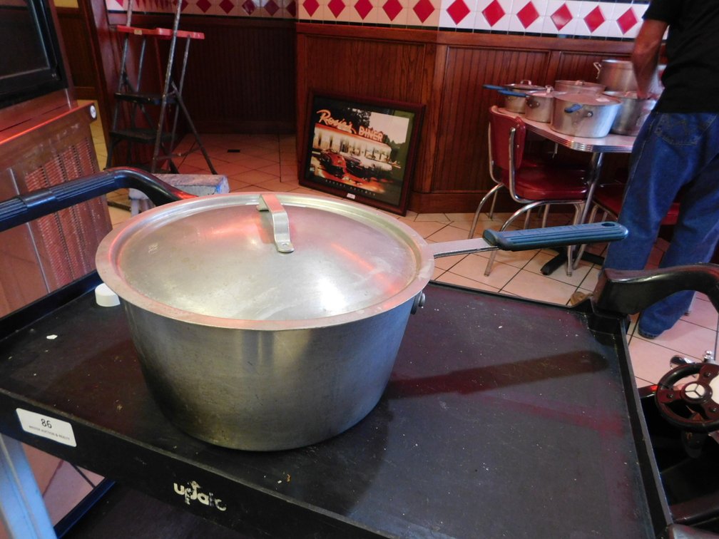 8.5qt Sauce Pot with Lid