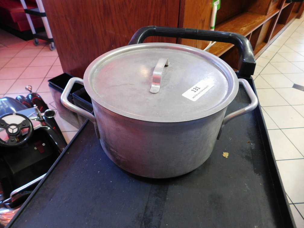 8.5 qt Sauce Pot with Lid