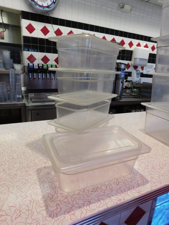 (5) 1/4 Size Food Storage Containers with Lids