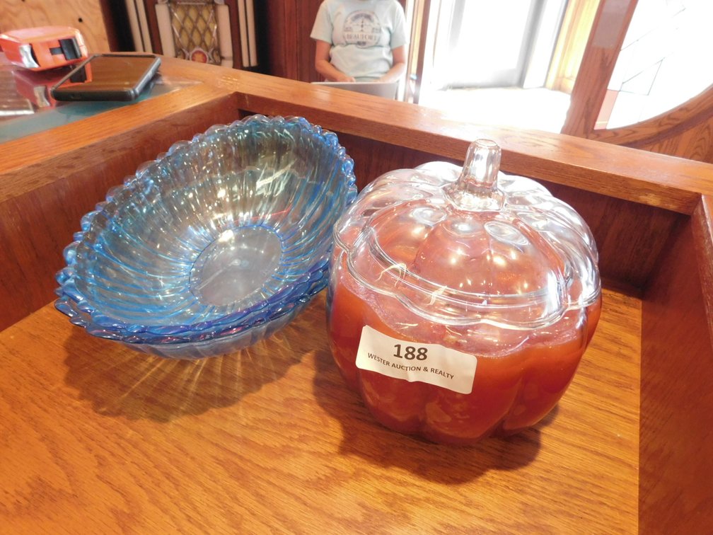 Pumpkin Candle w/Bowls