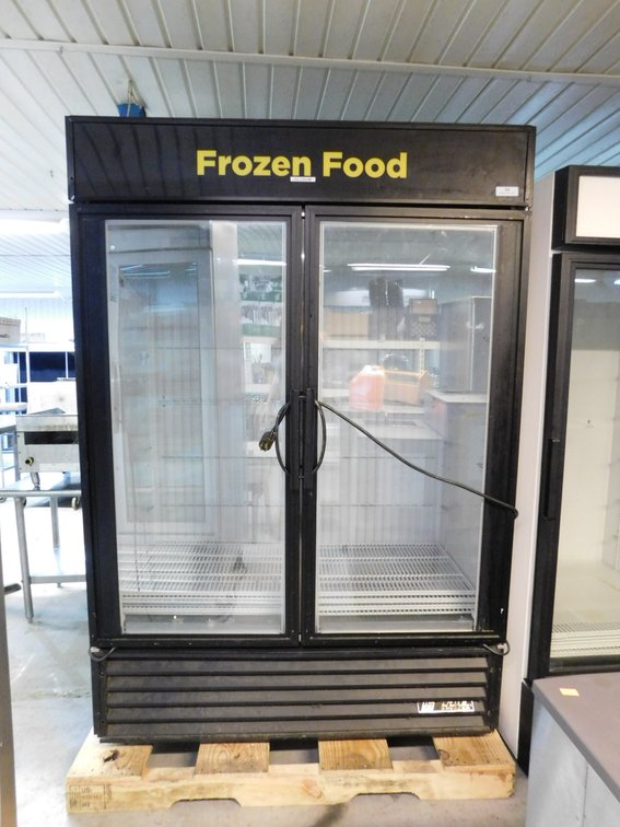 TRUE 2 Door Merchandising Freezer
