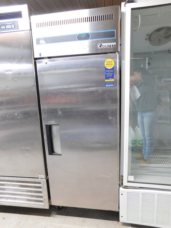 EVEREST Single Door Cooler