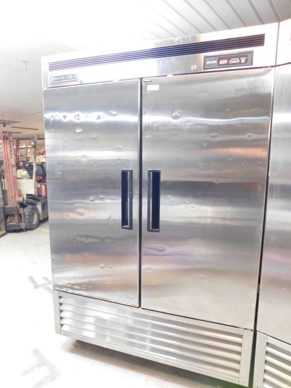MAXX COLD 2 Door Freezer