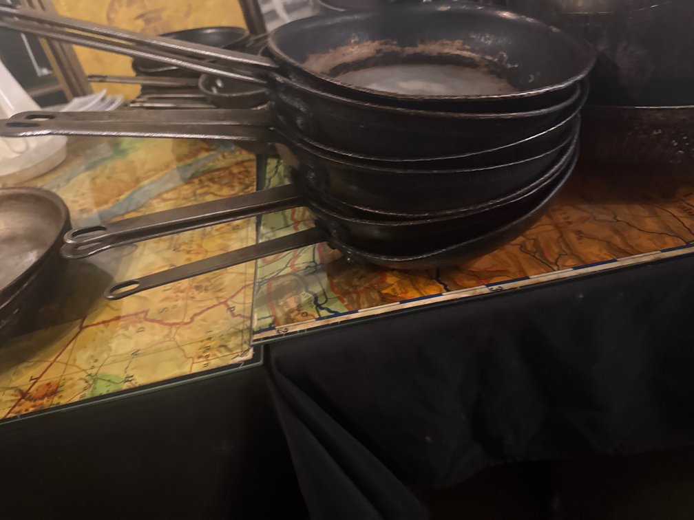 (7) 10Inch Fry Pans