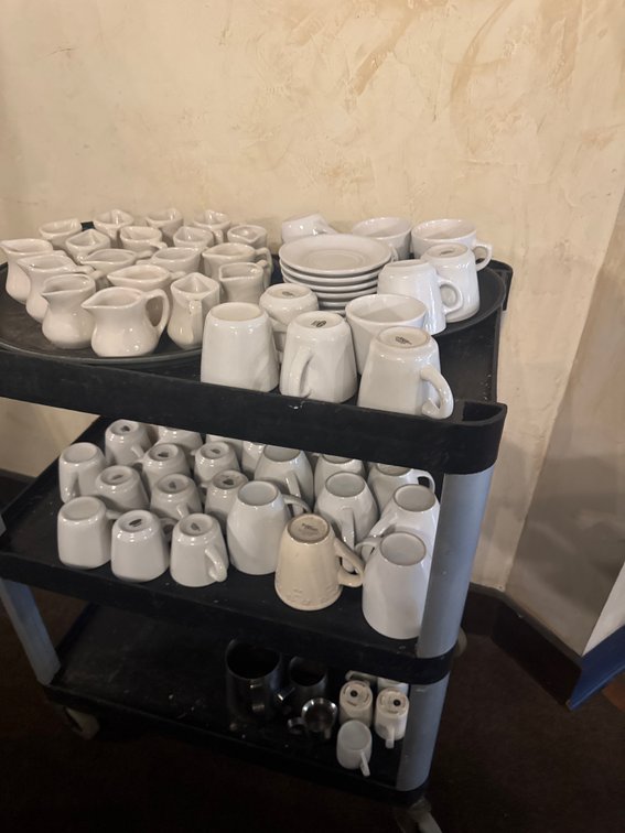 Coffee Cups & Syrup Pours