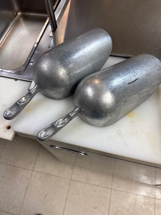 (2) 58oz Ice Scoops