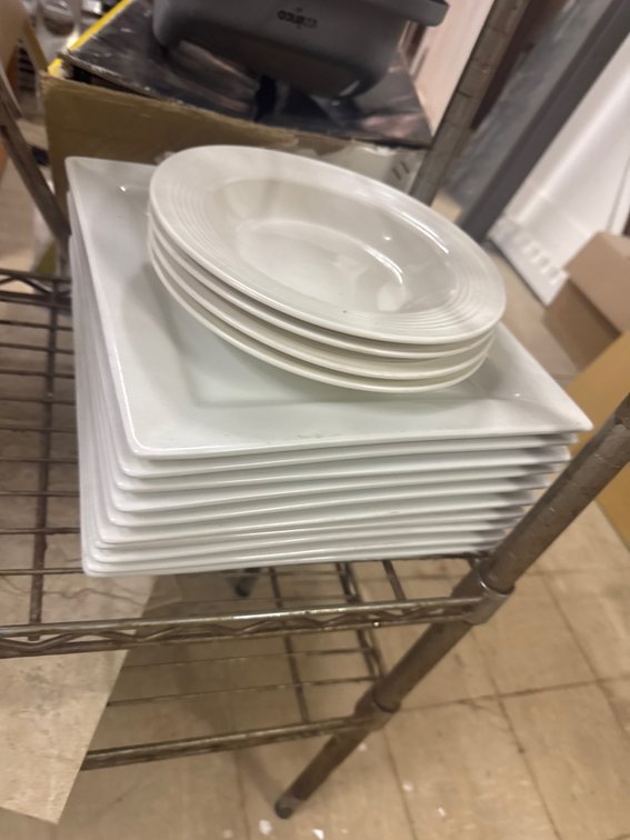 (16) 12 Inch square Dinner Plates